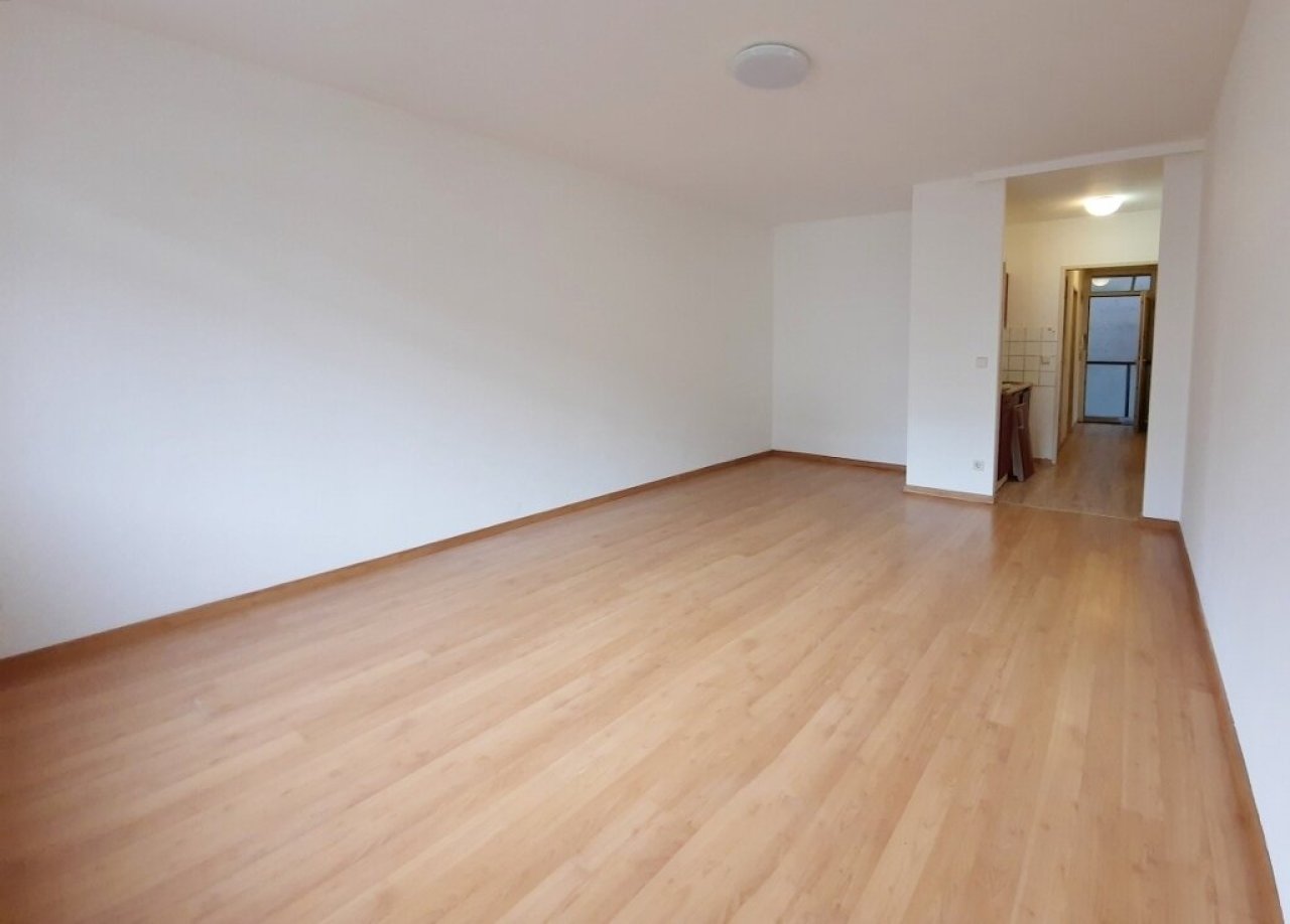 Wohnzimmer (1) Wohnzimmer (1)