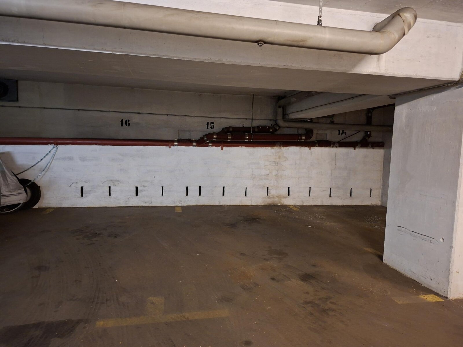 Parkplatz 15 (1)